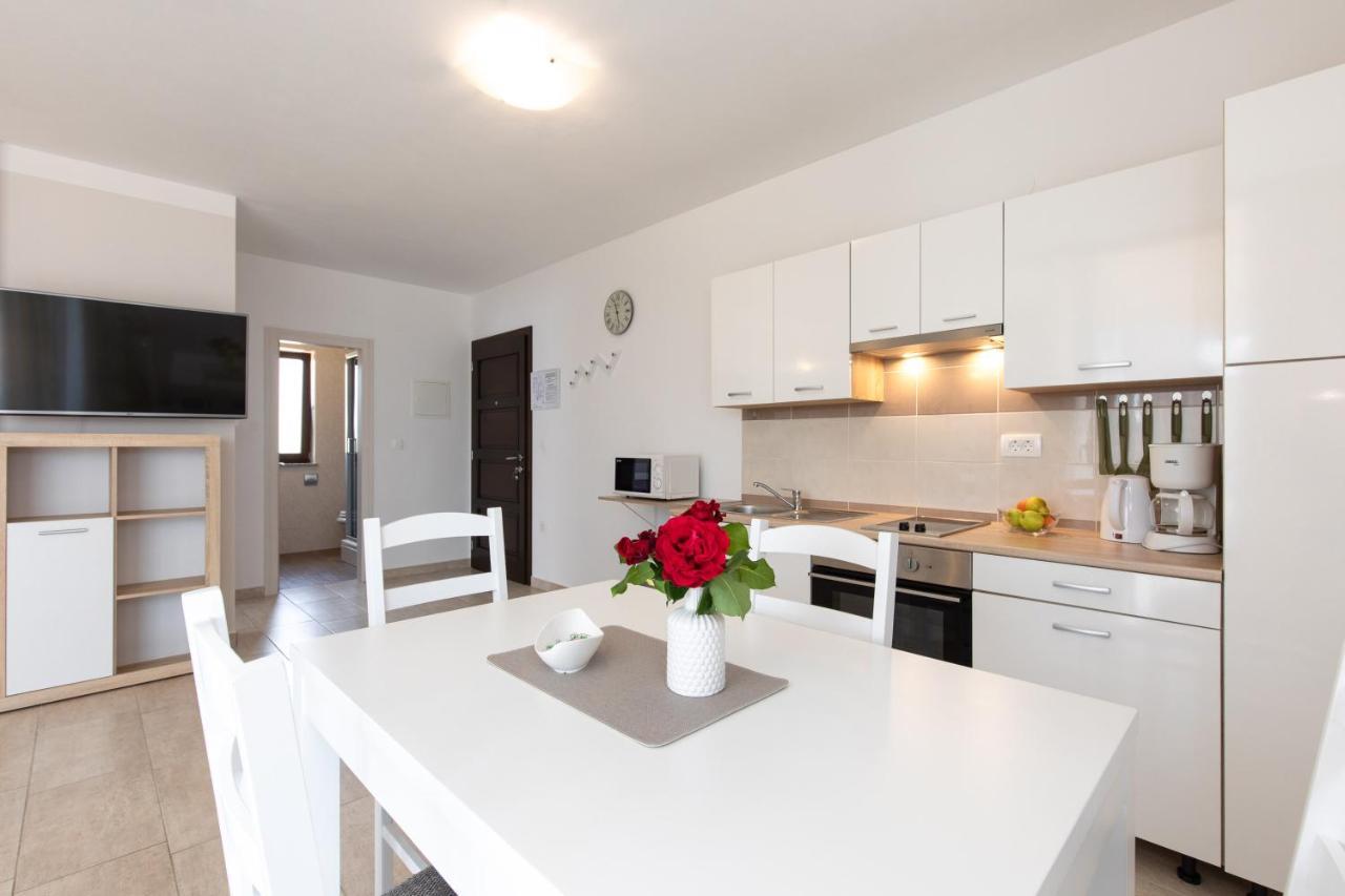 Apartments Otia Seaview Porat  Extérieur photo