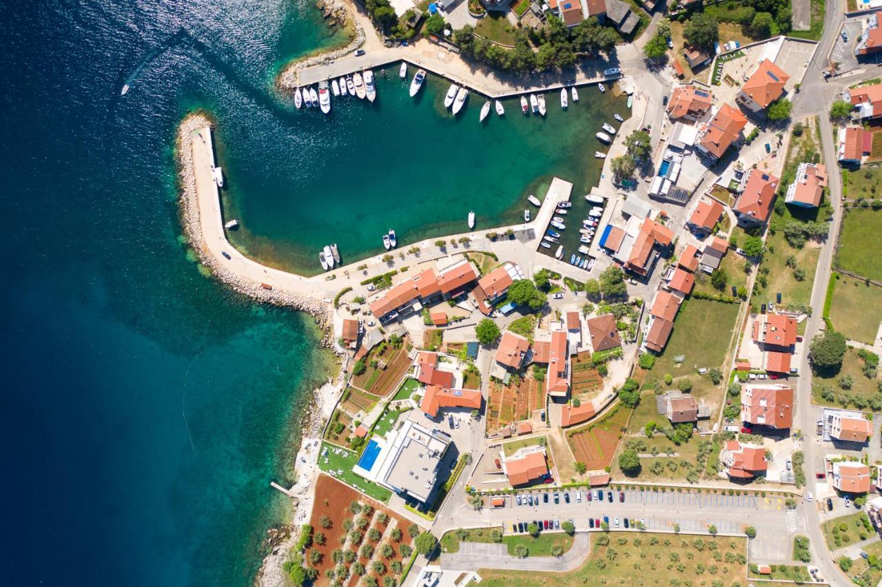 Apartments Otia Seaview Porat  Extérieur photo