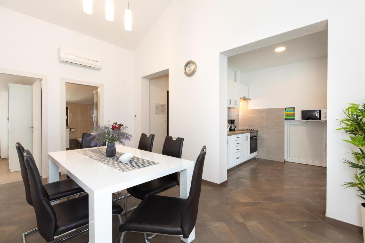 Apartments Otia Seaview Porat  Extérieur photo